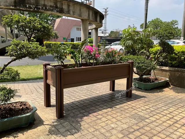 Raised-Planter-Box-640-640