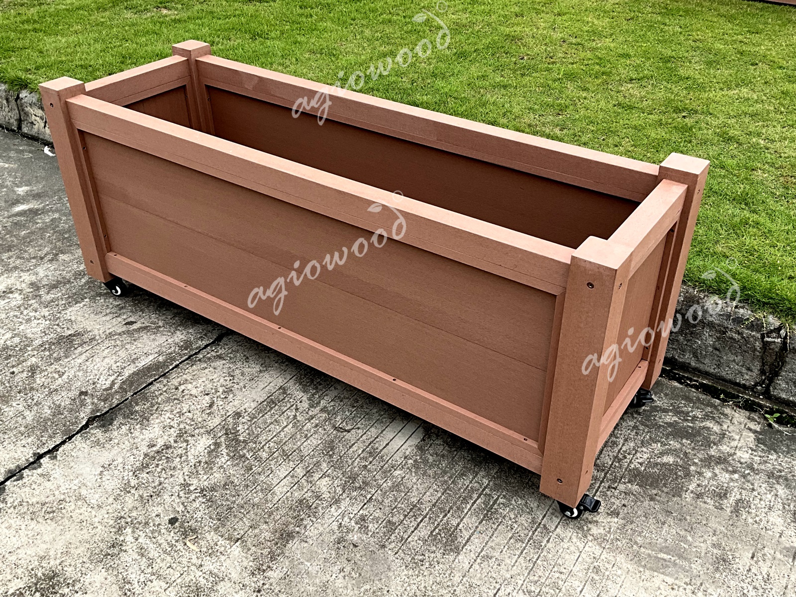 60-inch Movable Planter 8
